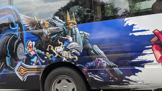 张艺谋执导电竞剧《交换人生》揭晓全新故事